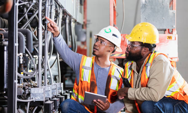 Best Electrical Contractors for Businesses  in New London, IA